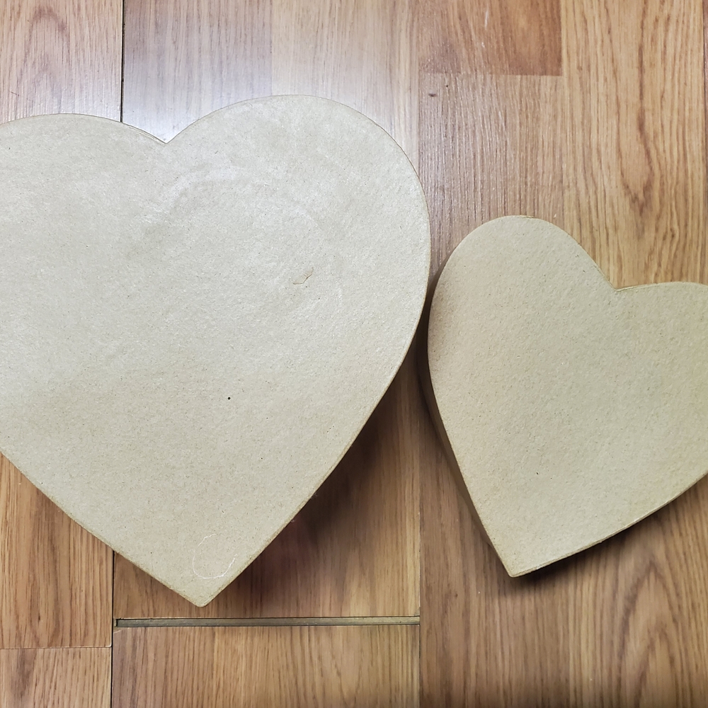 Set of Two Heart-Shaped Boxes For Crafting